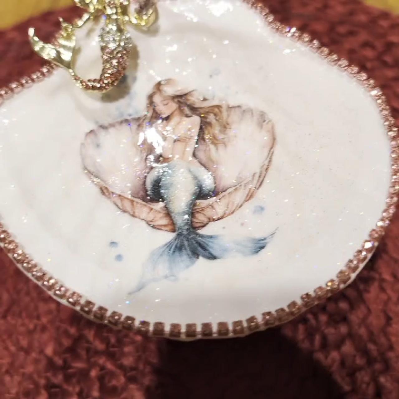 item listed by abbiegirl5