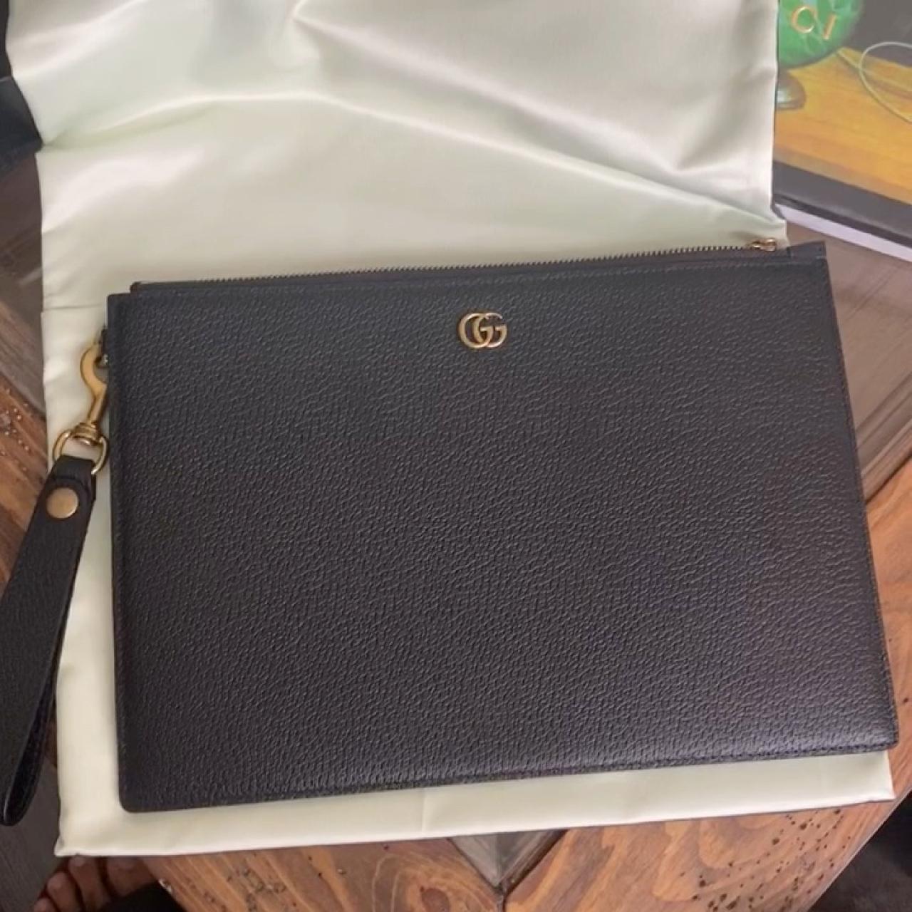 GG Marmont leather pouch