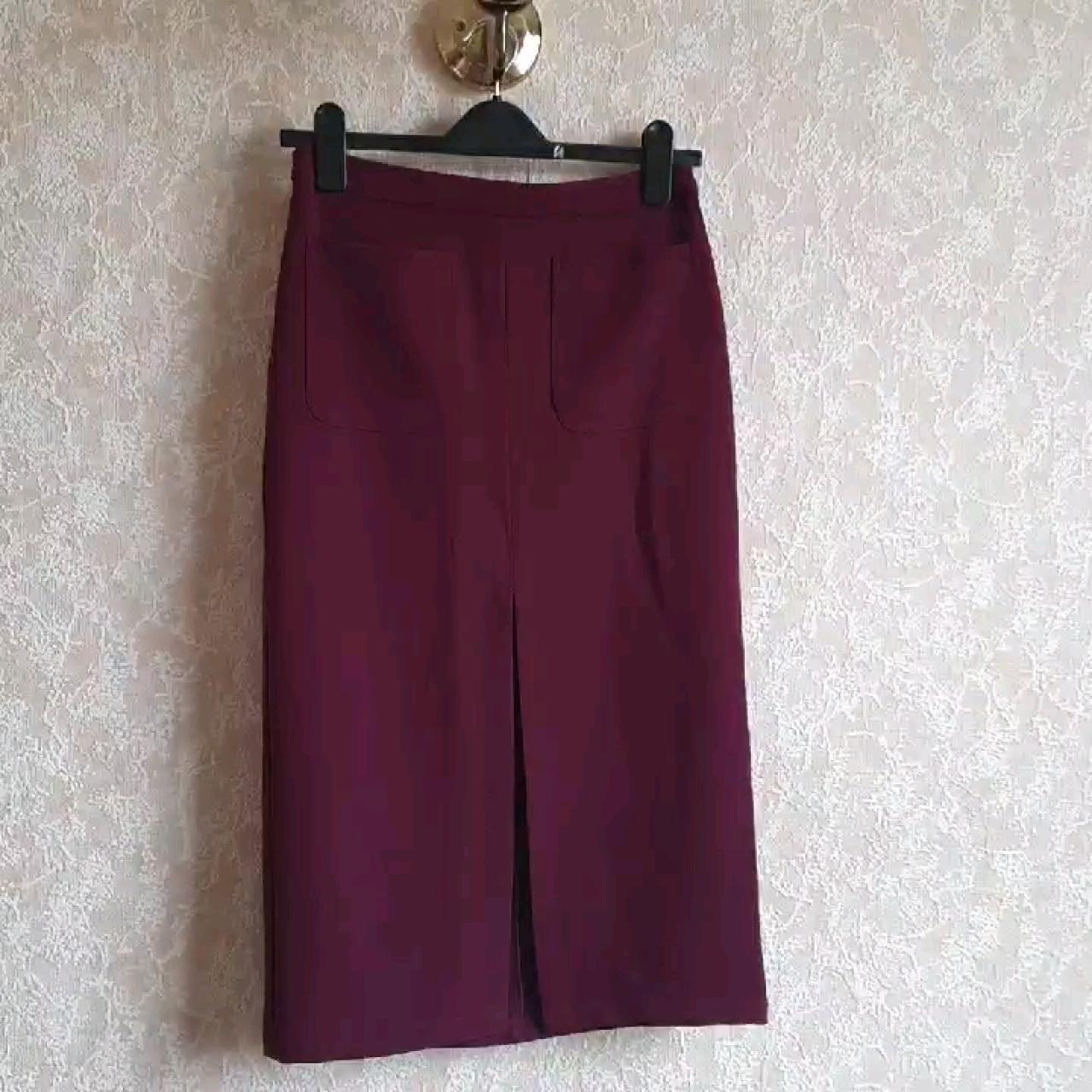 Forever 21 Women's Burgundy and Red Skirt | Depop