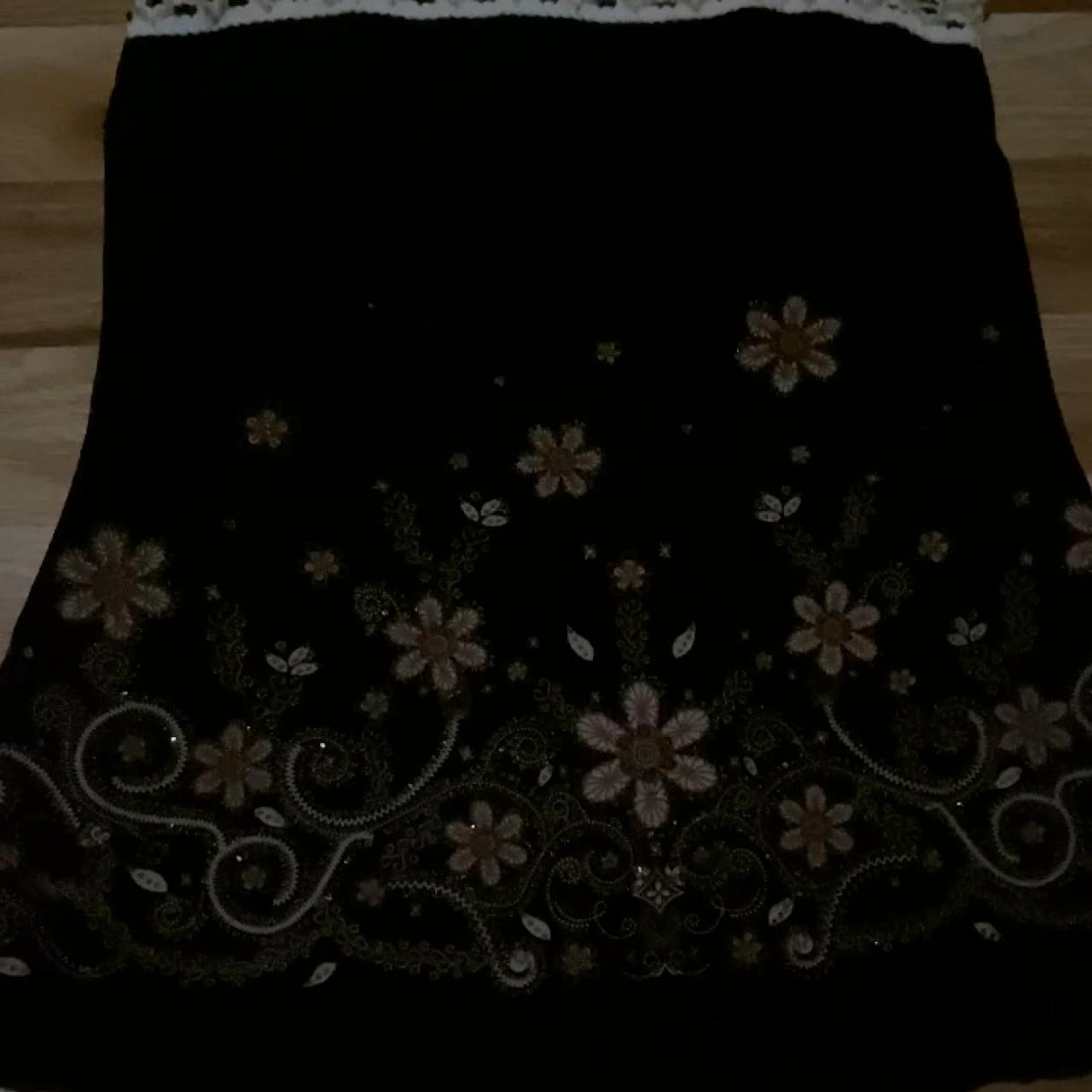 item listed by sparkleshartshit