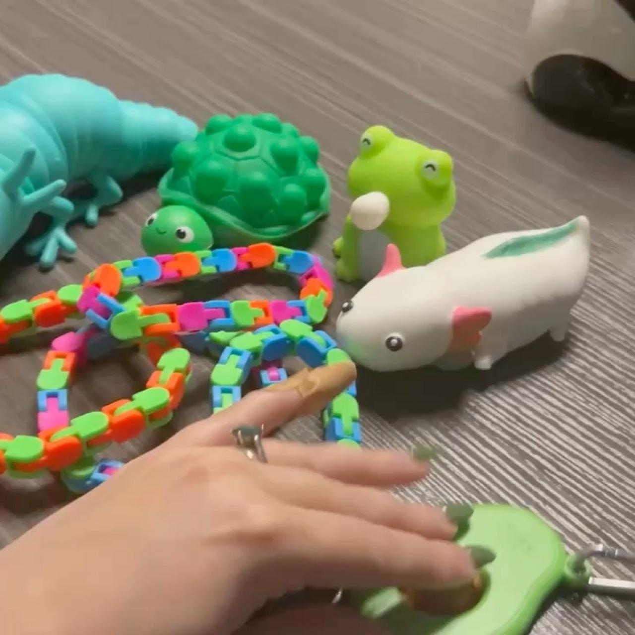 item listed by itsskyla28