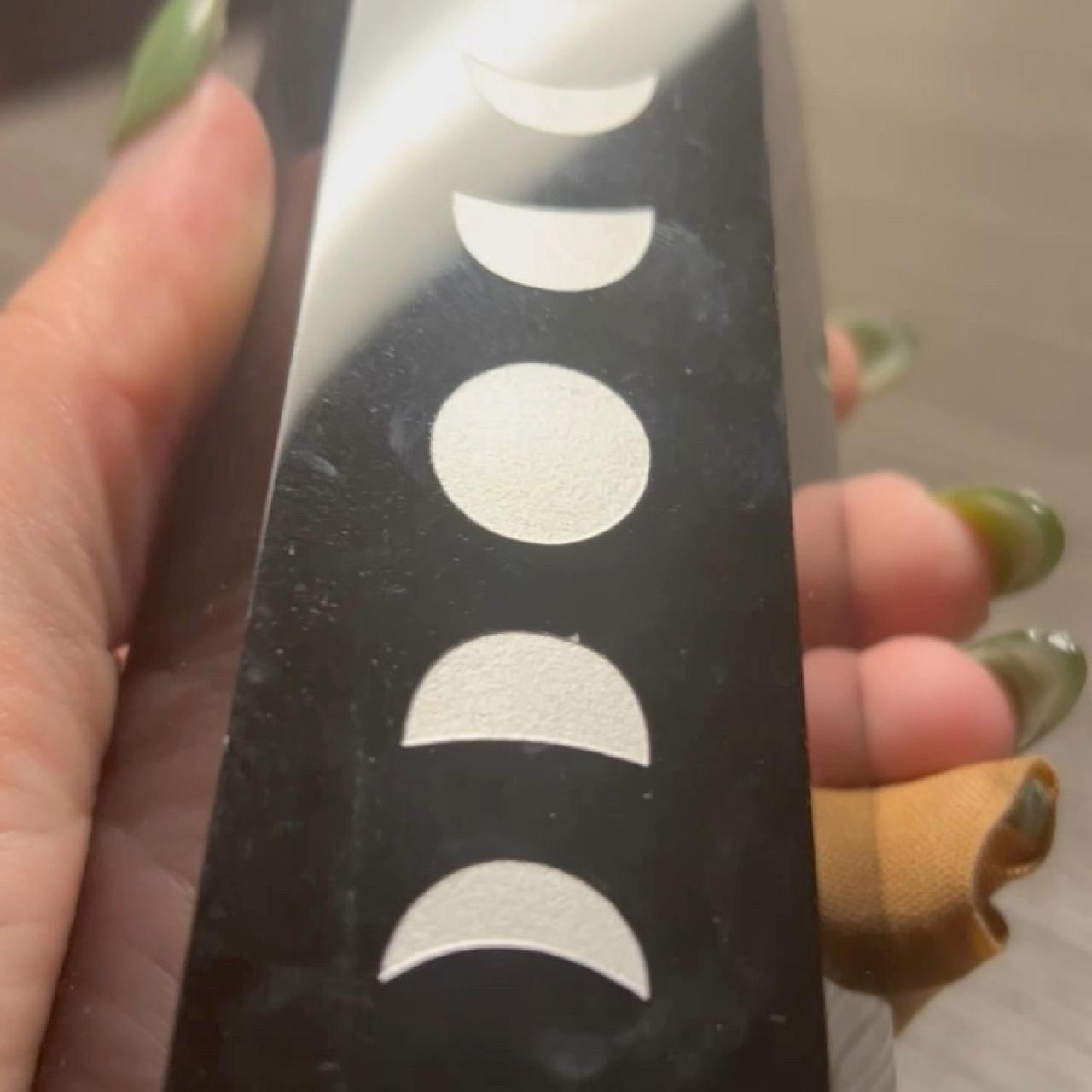 item listed by itsskyla28