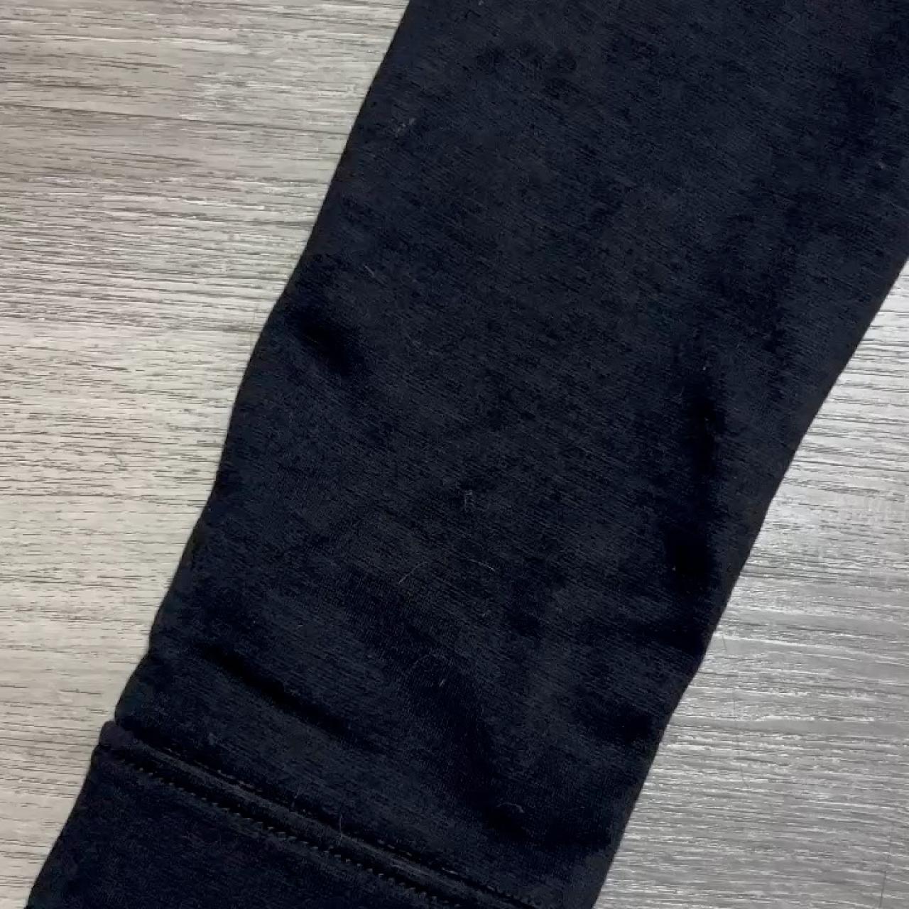 item listed by elwepa