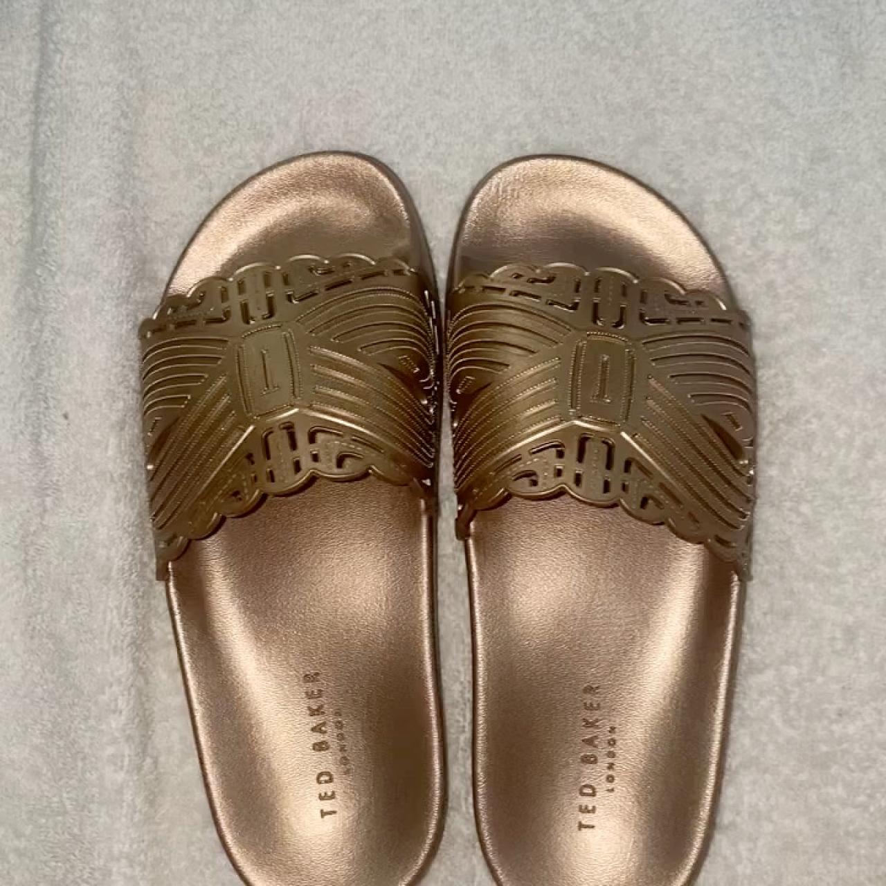 Ted retailer baker gold sliders