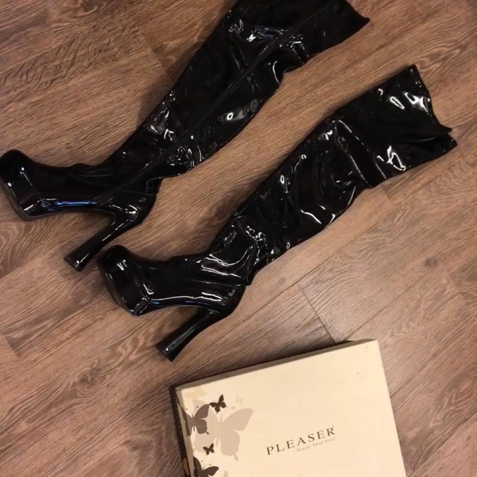 pleaser electra 3000