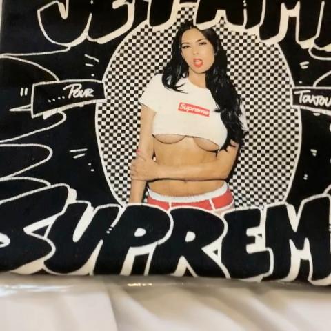 Supreme Tera Patrick Tee – On The Arm