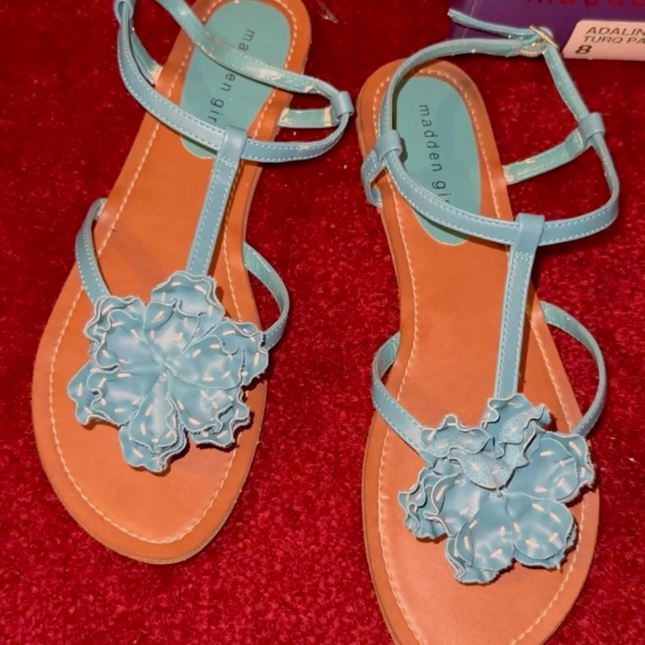 item listed by lexi_713