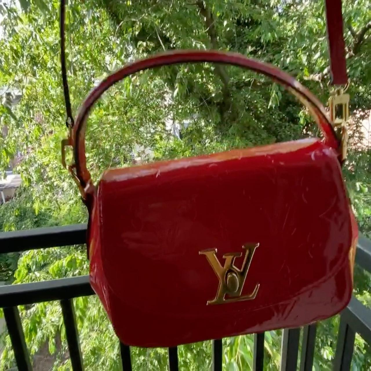 LOUIS VUITTON Red Monogram Vernis Cherry Pasadena Bag