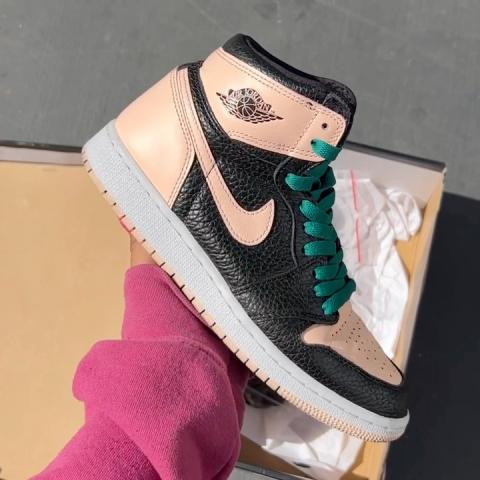 Crimson tint discount with green laces