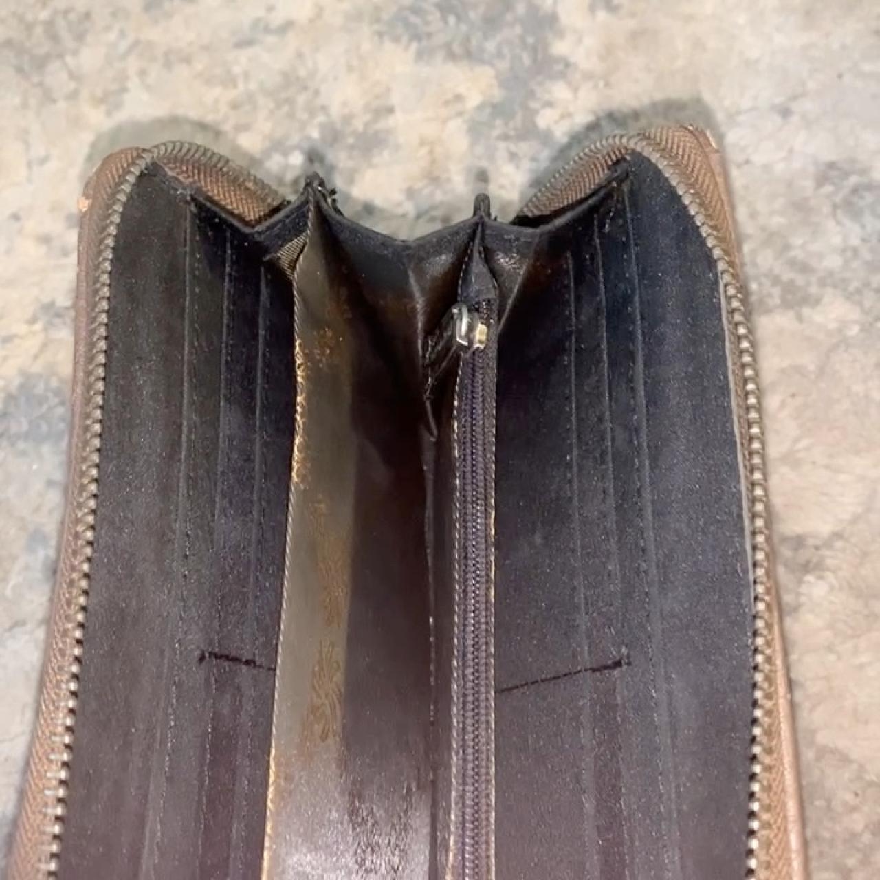 item listed by pursekween
