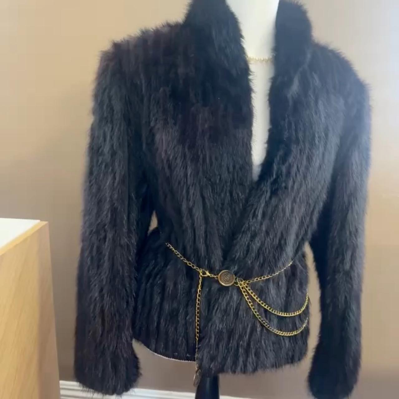 item listed by fashionsurplus