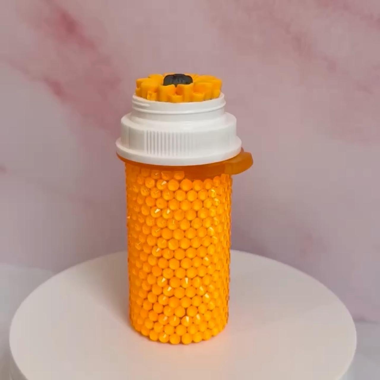 item listed by razzle_bedazzzle