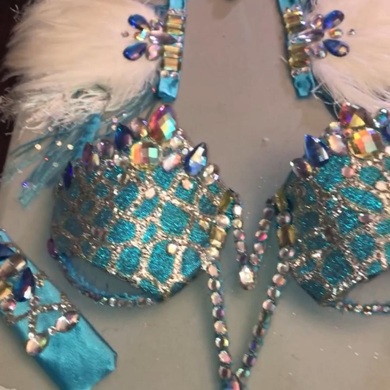 11 piece hand-made Carnival costume. (wire bra, - Depop