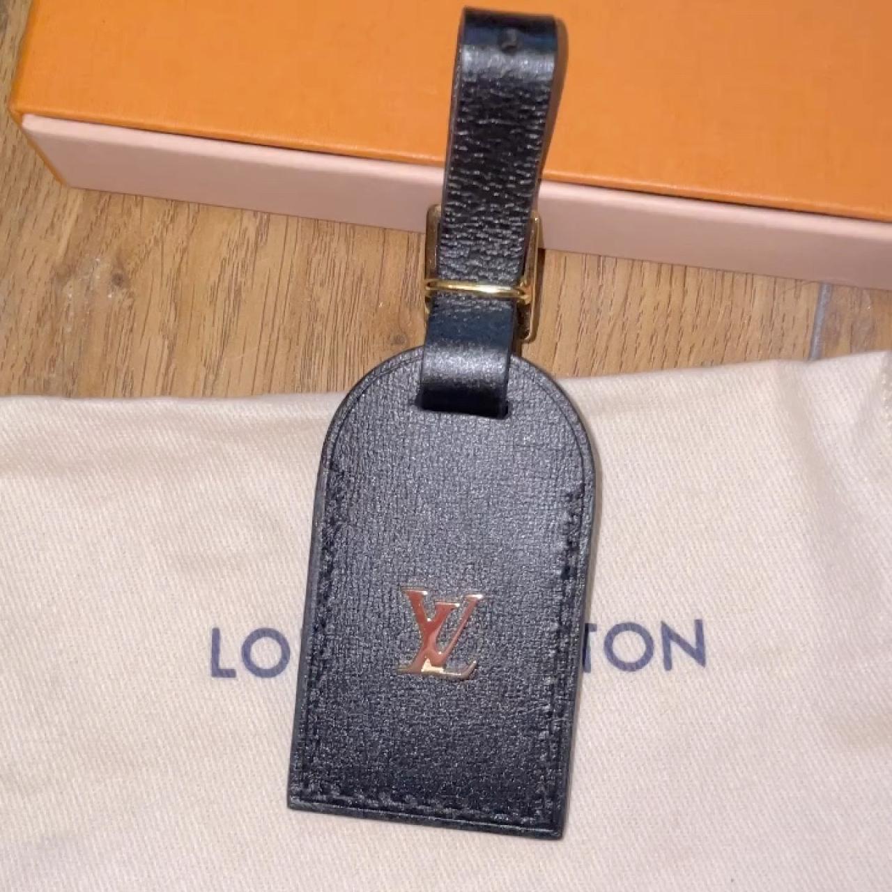 100% Authentic Louis Vuitton luggage set. Carry on - Depop
