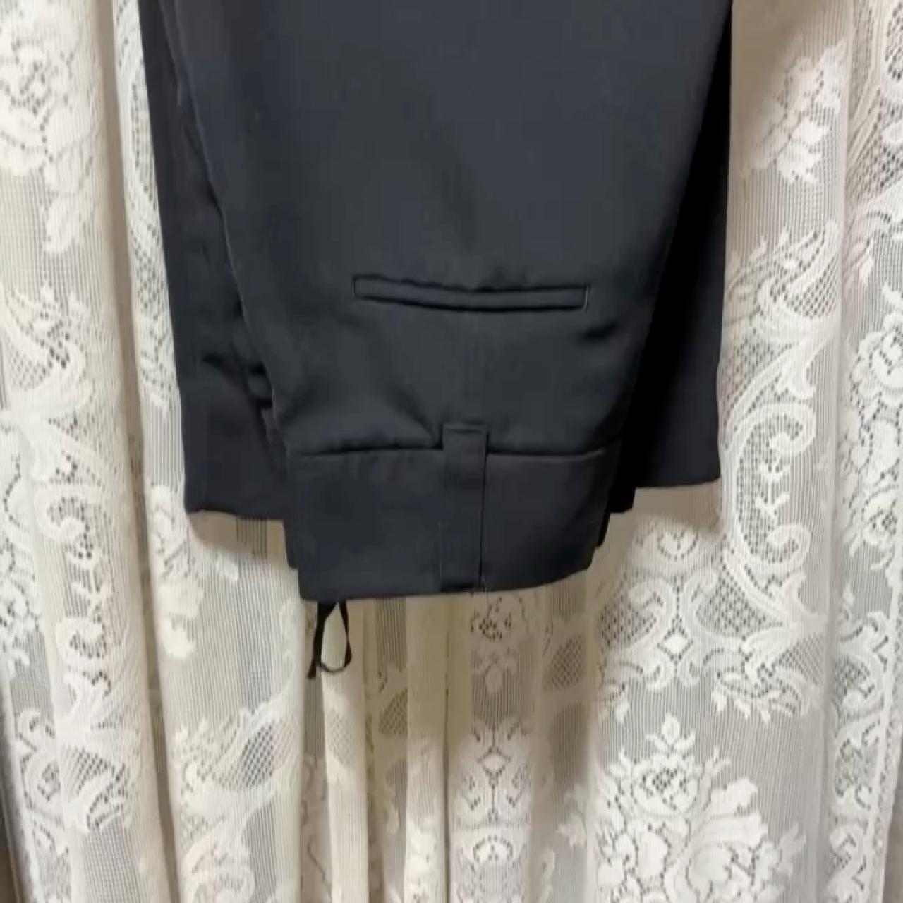 item listed by viktooreuhh