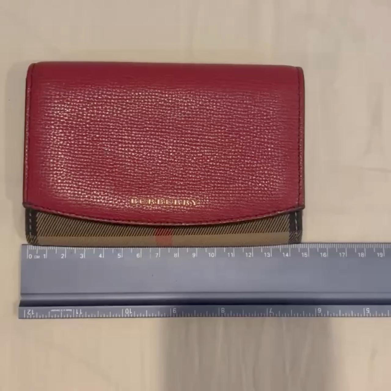 item listed by closetraidxoxo