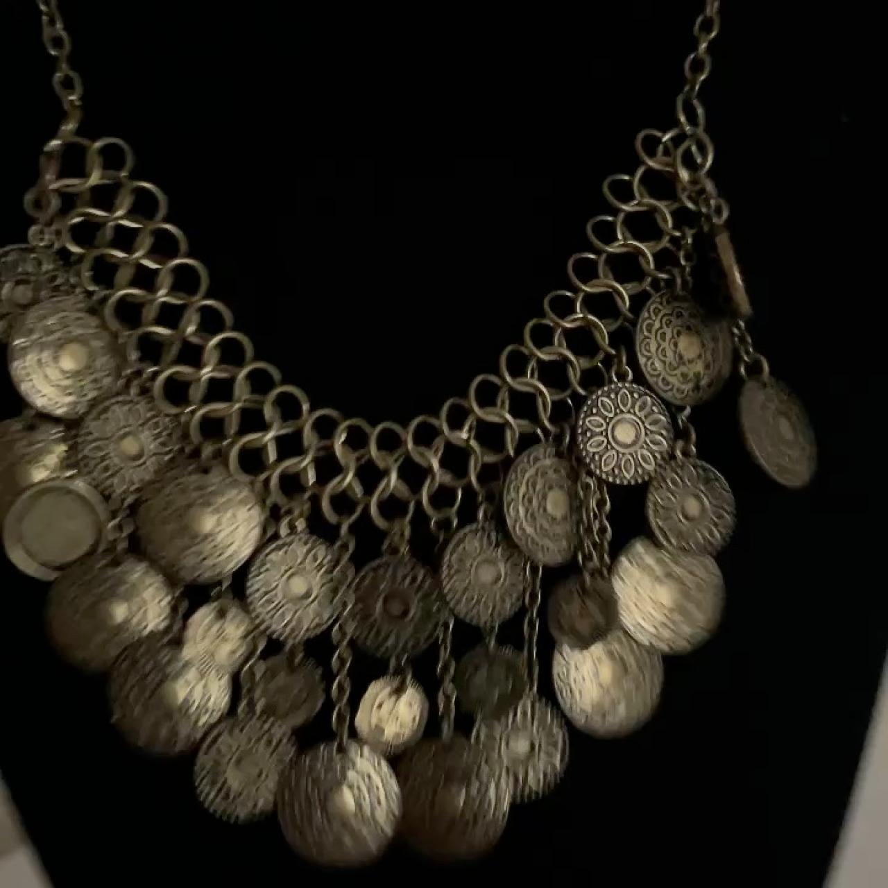 item listed by donialoveshopping