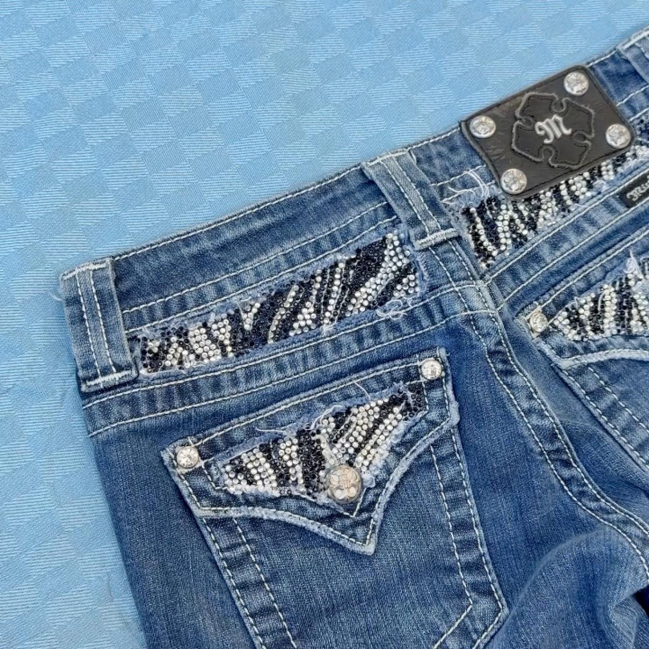 item listed by anannis