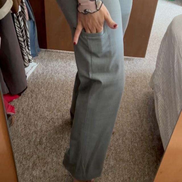 【関税込み】Paloma Wool グレー Baozi トラウザーズ Paloma Woolのグレー Baozi トラウザーズがセール中