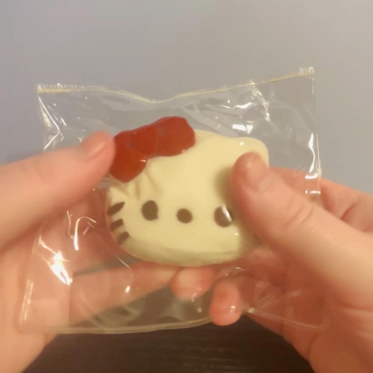 item listed by kittysoftpaws2003