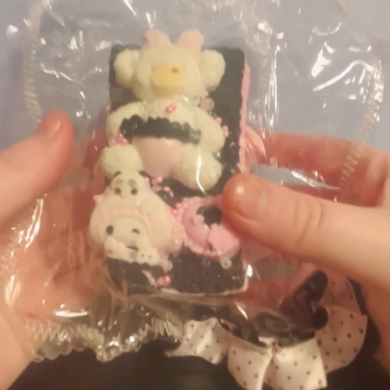 item listed by kittysoftpaws2003