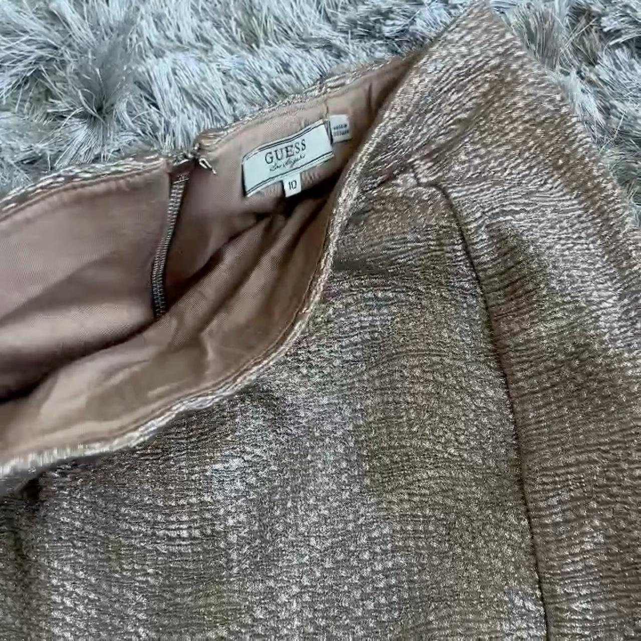 item listed by miaprive