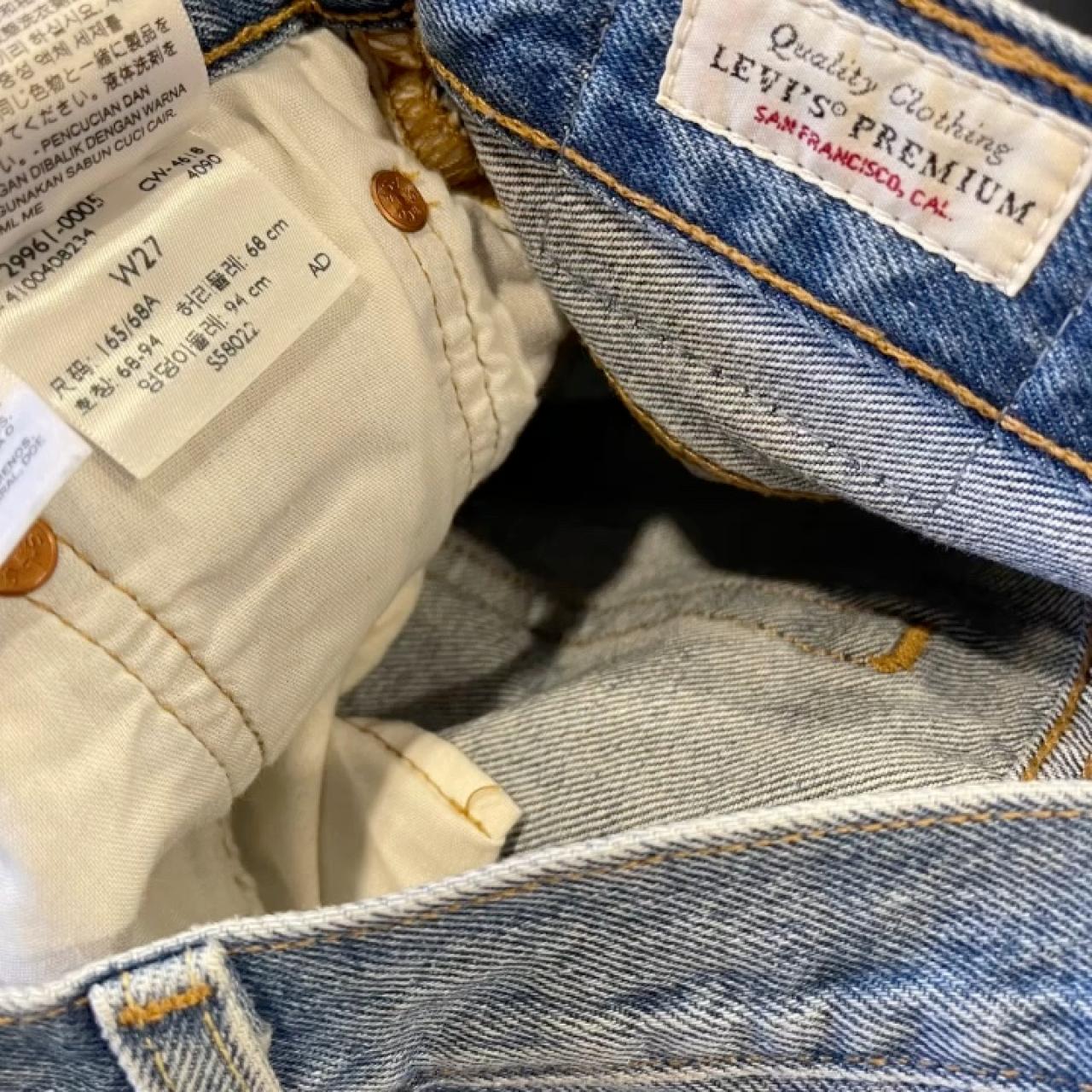 💙Levi's 501 Premium Medium Wash Cuffed Hem - Depop
