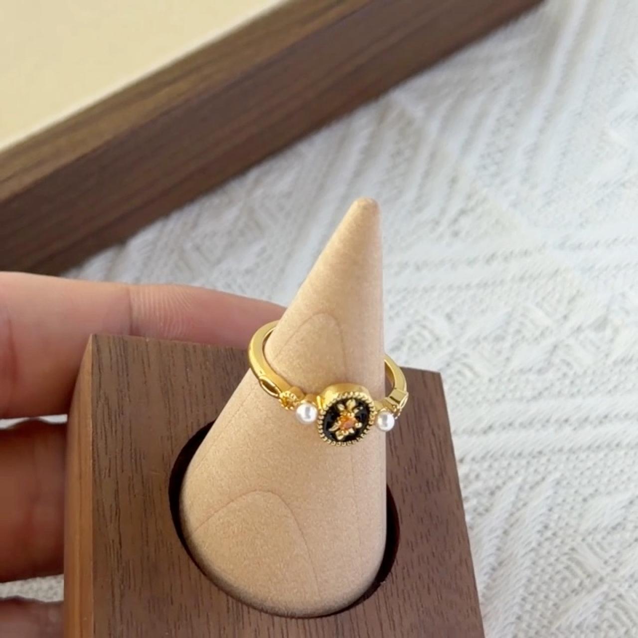 item listed by warmmargin