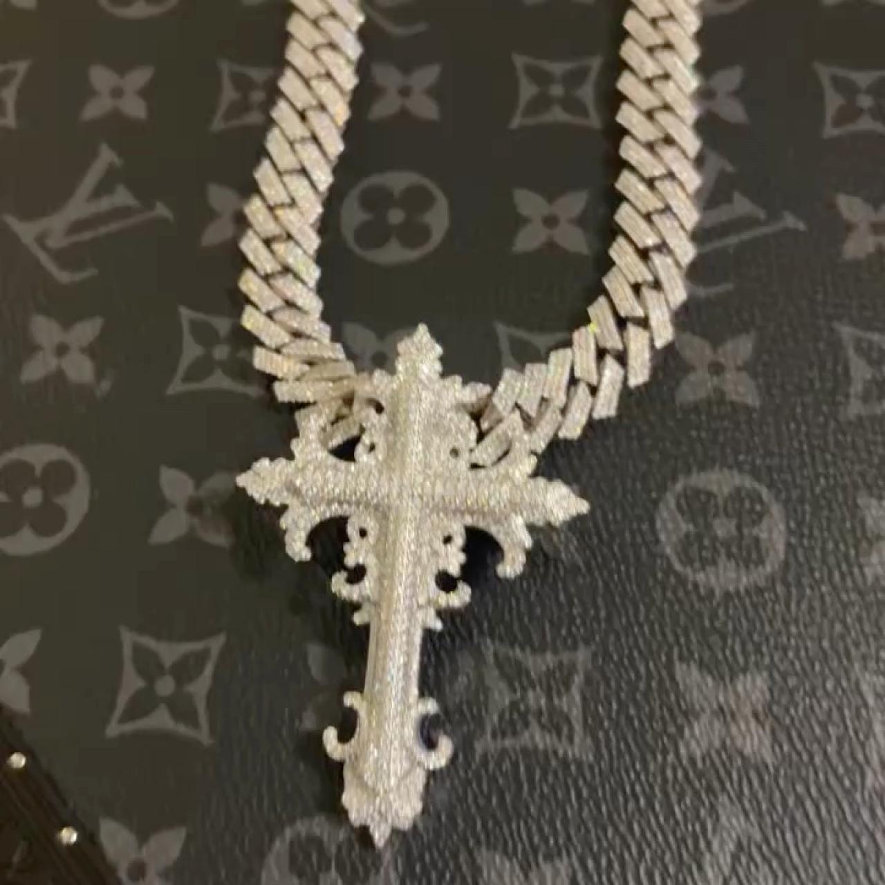 item listed by malik7022