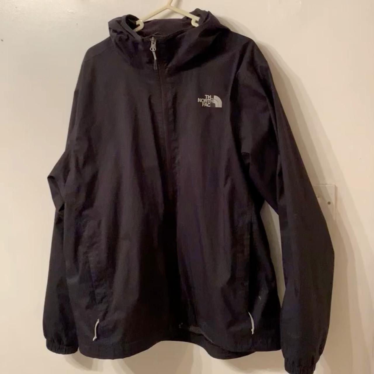 men’s xl north face coat, good condition but the... - Depop