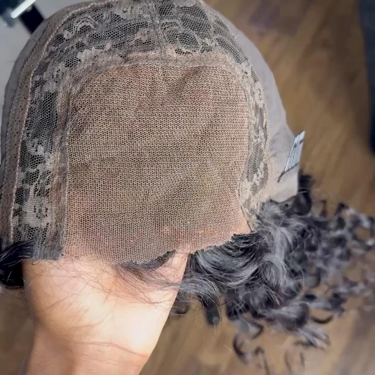 item listed by ambriashopz