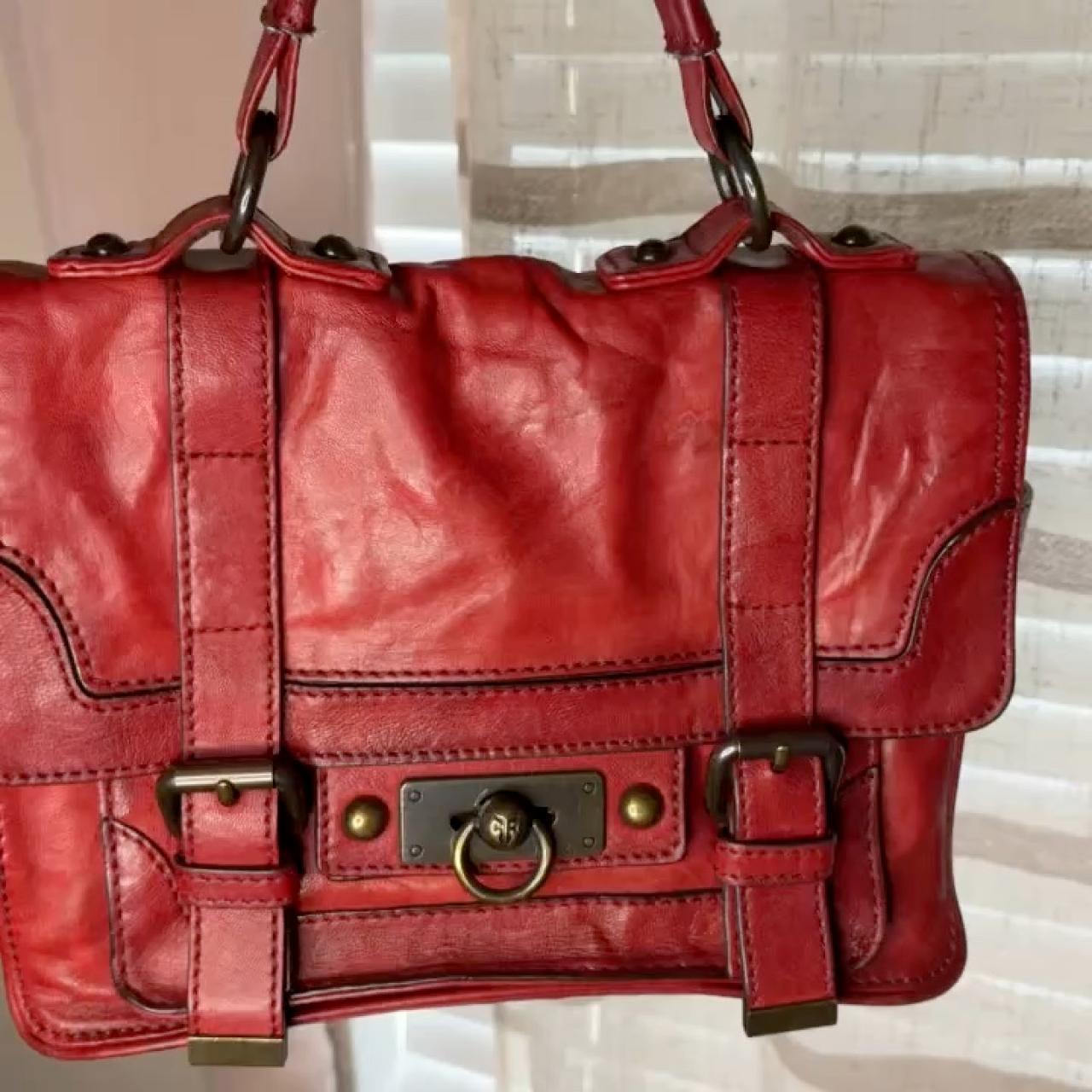 item listed by secondhandrevenge