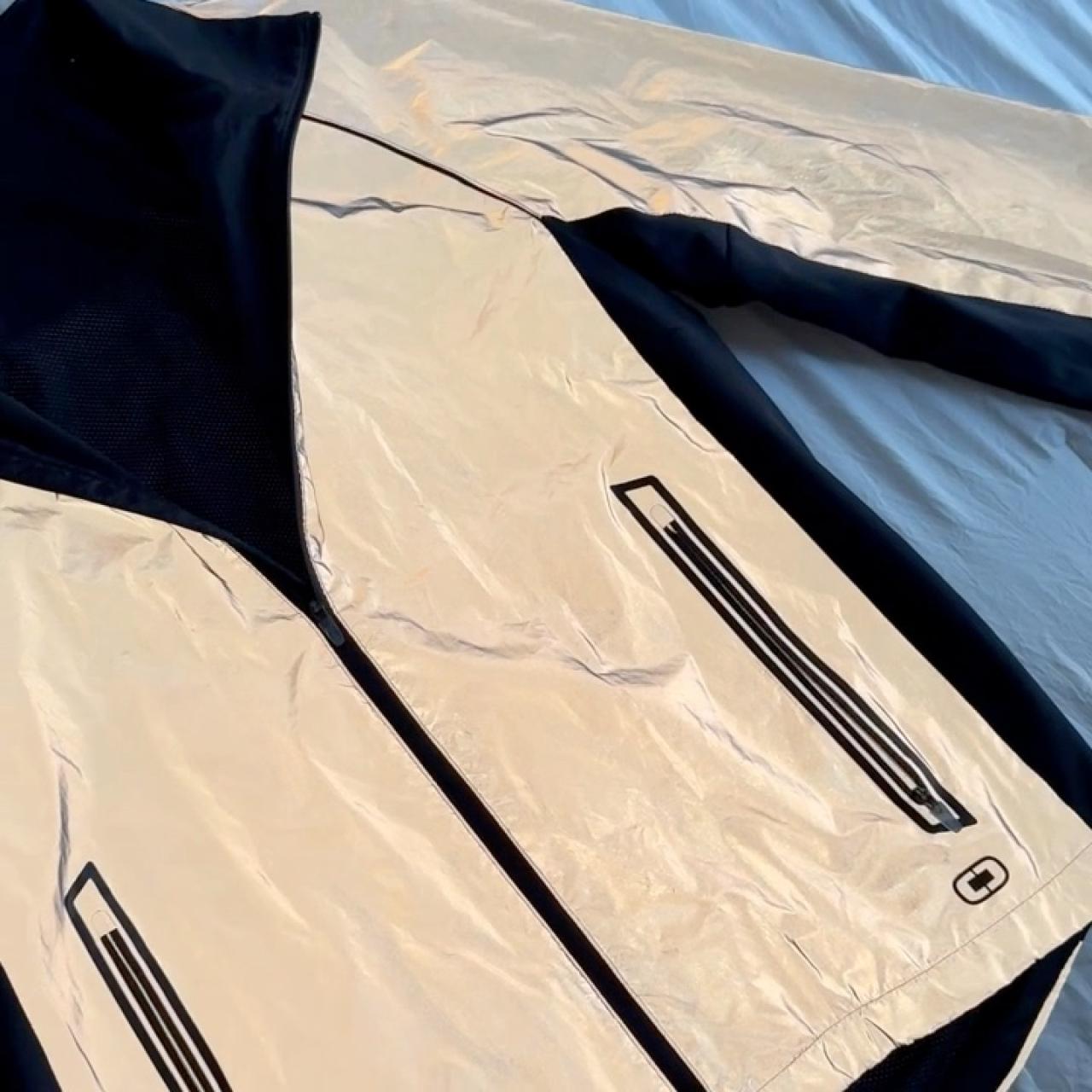 item listed by aalecasass
