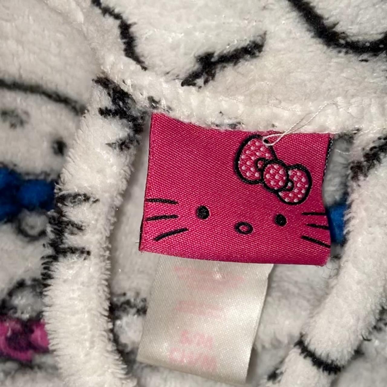 Hello Kitty Sanrio Bathrobe So cute n comfy. White... Depop