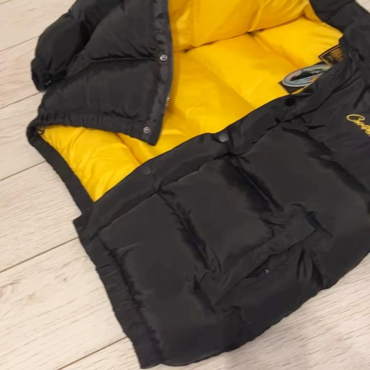 Corteiz Men's Black and Yellow Jacket | Depop