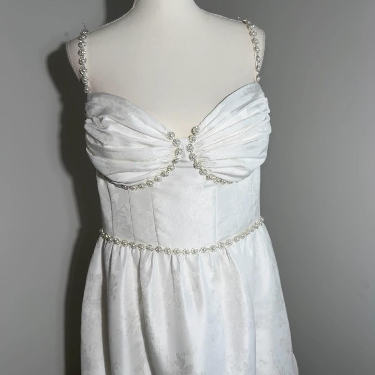 item listed by rethrivecollective