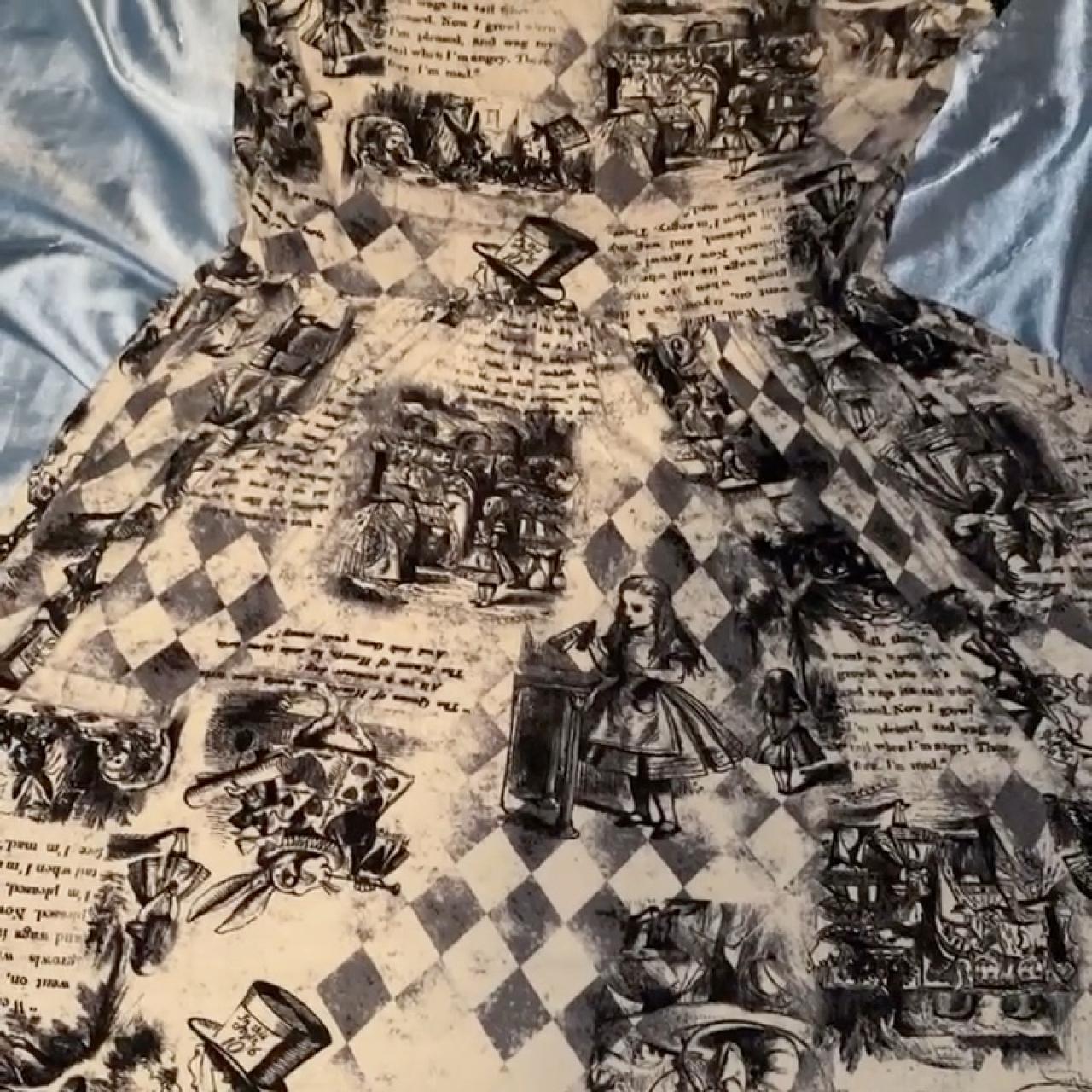 hot topic dress size small Depop