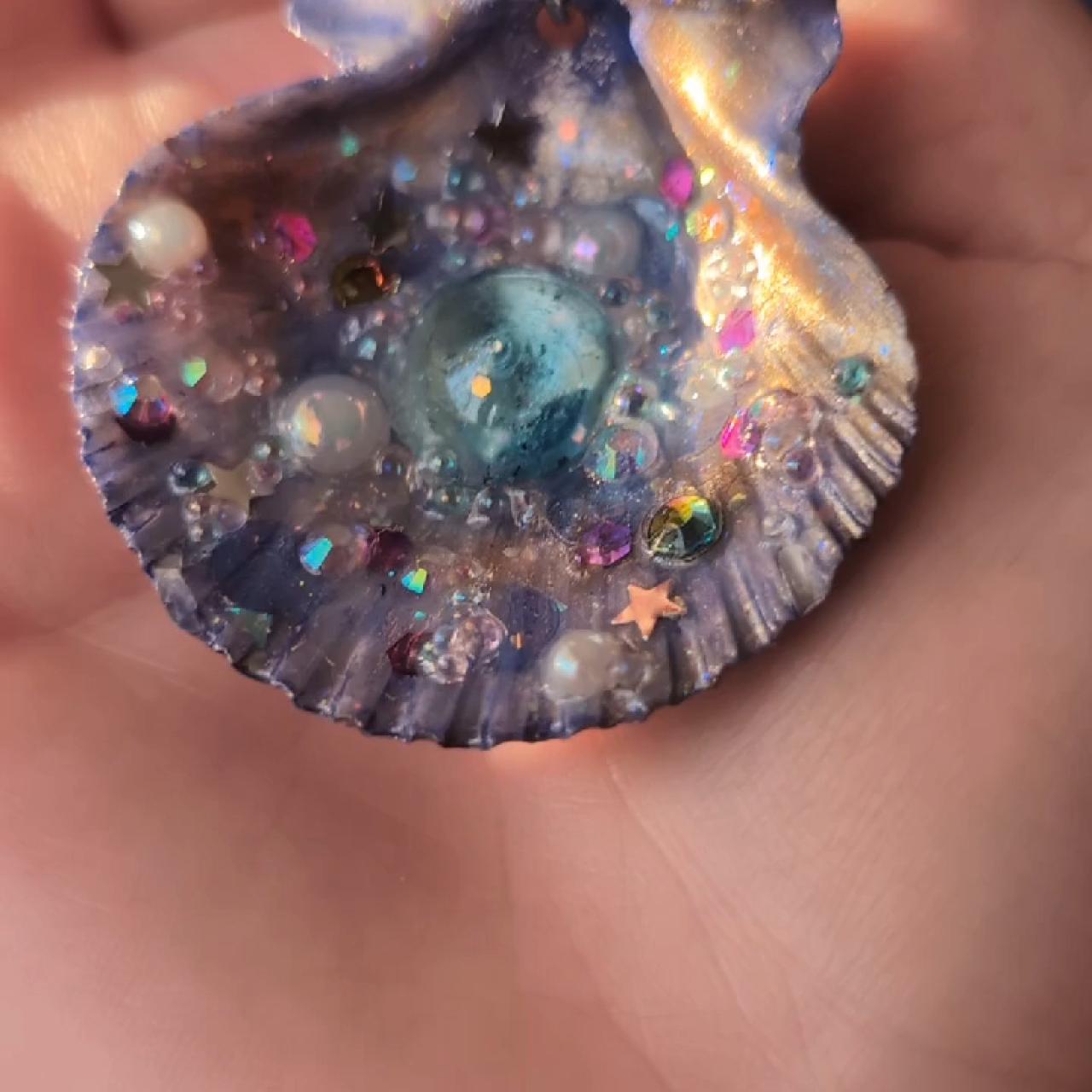 item listed by tatietali