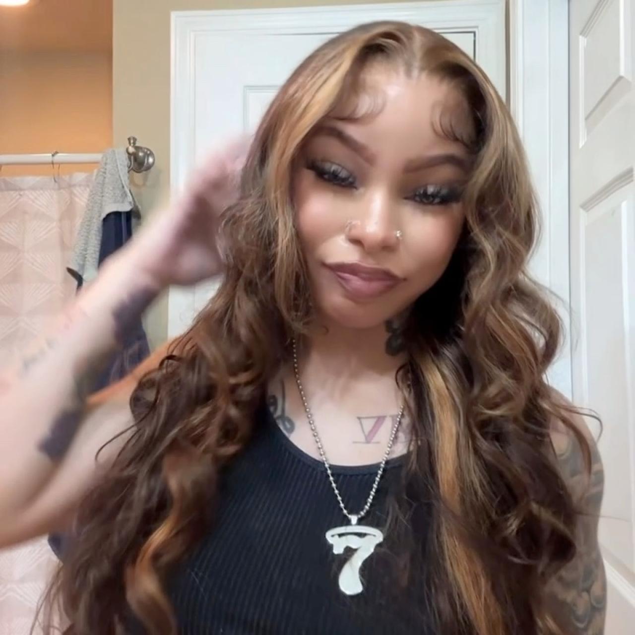 item listed by d1laaywigs