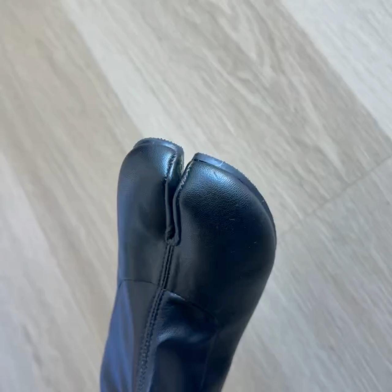 item listed by toutmio