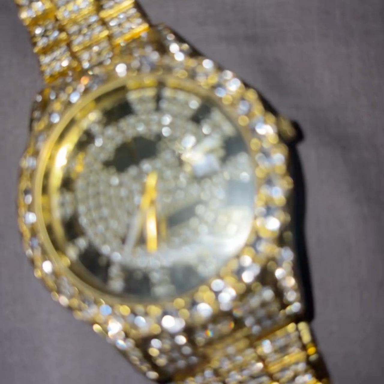 item listed by v2lo
