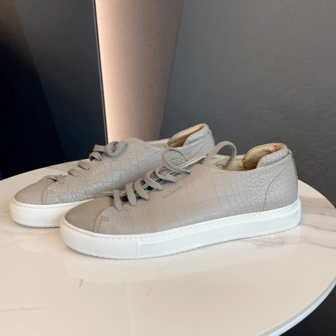 axel arigato sizing reddit