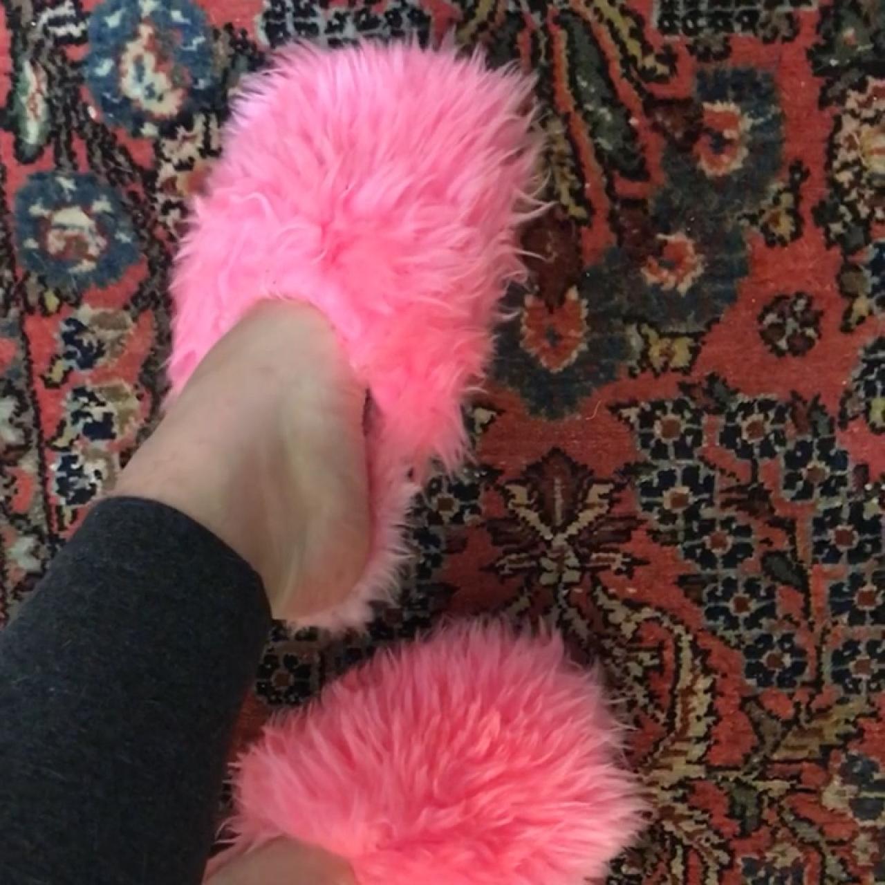 vintage fluffy slippers