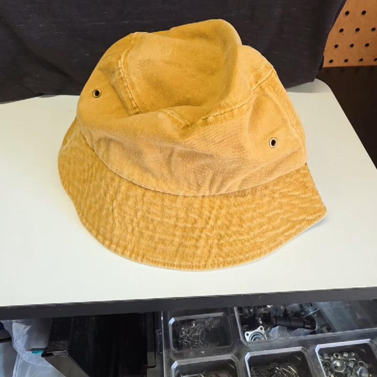 item listed by deejayu1979