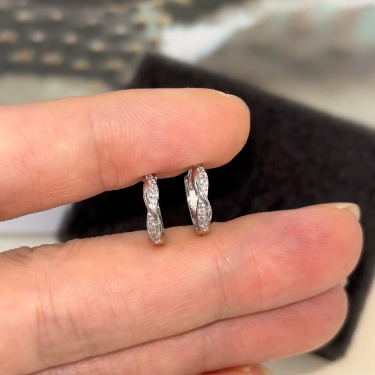 item listed by emily_sun6