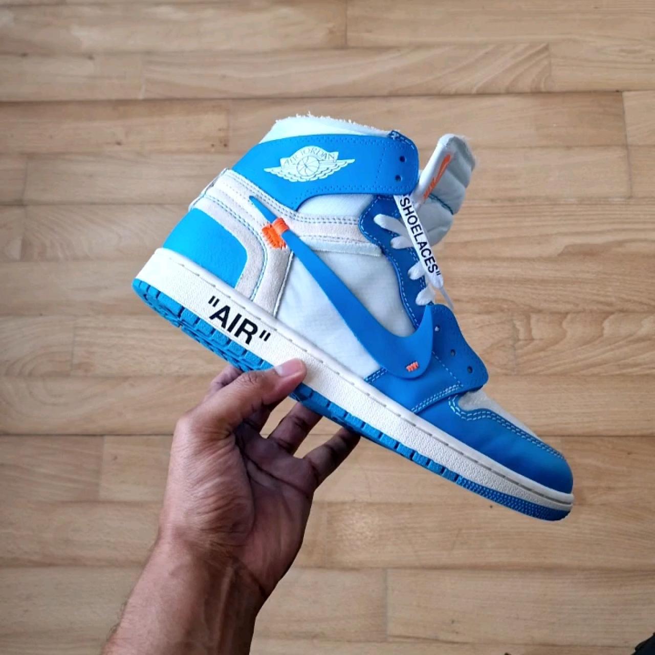 nike-men-s-blue-and-white-trainers-depop