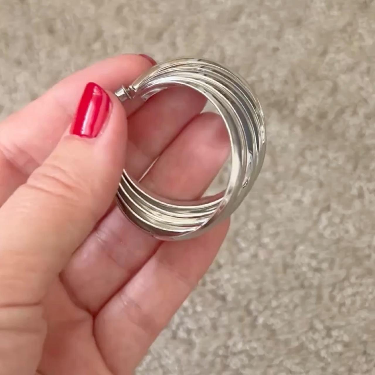 item listed by leoatlasjewelry