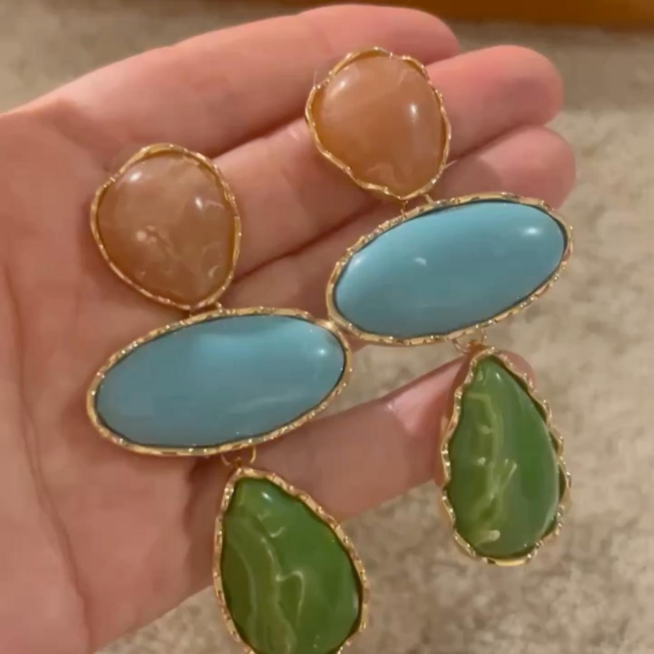 item listed by leoatlasjewelry