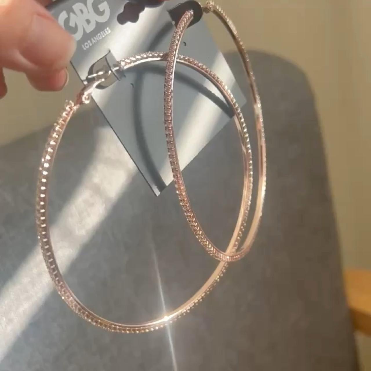 item listed by leoatlasjewelry