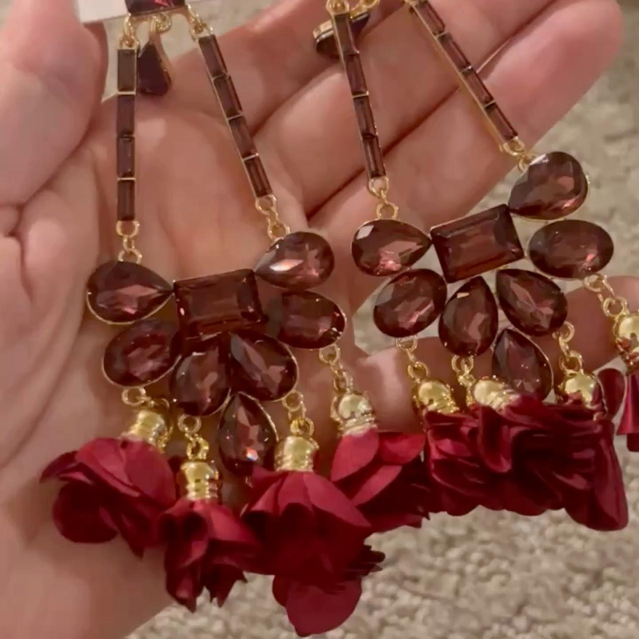 item listed by leoatlasjewelry